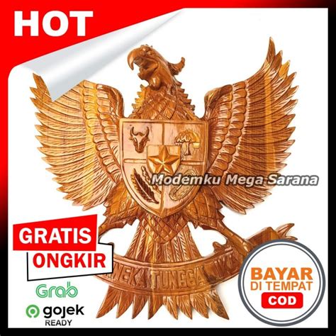 Oleh bhinneka tunggal ika pada dasarnya merupakan gambaran dari kesatuan geopolitik dan geobudaya di indonesia, yang artinya terdapat lambang negara garuda pancasila. Jual Patung Lambang Garuda Pancasila Bhinneka Tunggal Ika ...