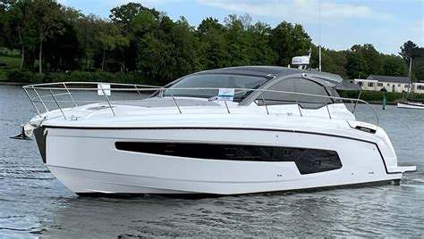 2020 Azimut Atlantis 45 Sports Cruiser For Sale Yachtworld
