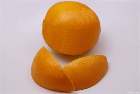 Skórki z pomarańczy