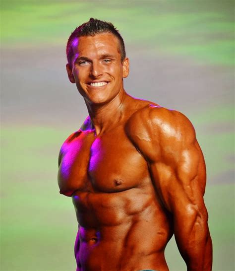 Daily Bodybuilding Motivation Musclemania Bodybuilder Sam Dixon