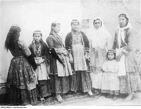 Datei Qajar Armenian Women  Wikipedia