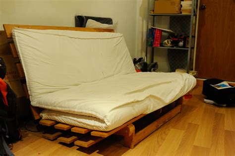Futon beds ikea surely give you a smart solution to your money and space because this type of bed is flexible to use. Ikea Grankulla Futon