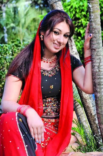 bangladeshi movie actress opu biswas new hq wallpaper gallery cine pictures
