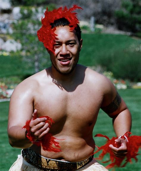 Polynesian Dancers Or Performers Luau Dancers Pacific Generation