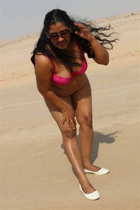 Desi Nri Bhabhi Juicy Pussy Indian Aunty Panty Boob Shows Pics