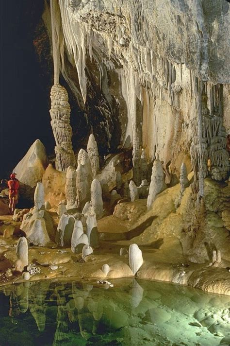 Xyber Bites 10 Most Beautiful Caves Of The World