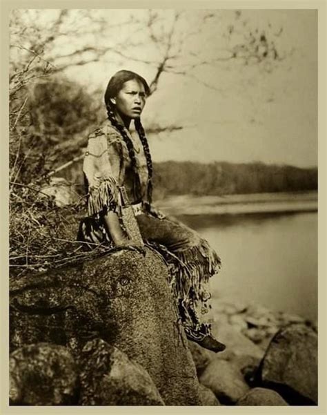 Ojibwe Tribe Native American Girls Native American Women Native American Art