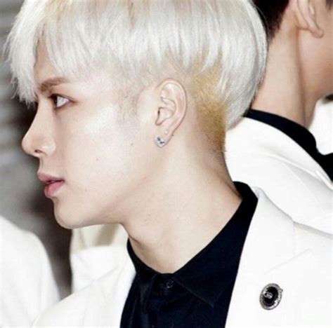 Male Idols With Gorgeous Side Profiles K Pop Amino