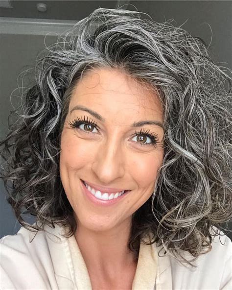 Women Rocking Their Natural Grey Hair Will Be A Trend