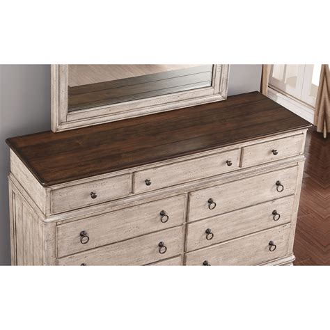 Flexsteel Wynwood Collection Plymouth Relaxed Vintage 9 Drawer Dresser