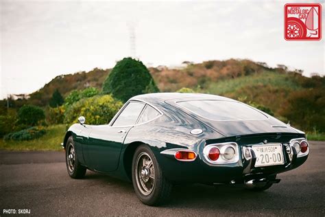 Grand Touring Mt Fuji And The Toyota 2000gt A Meeting Of Japans