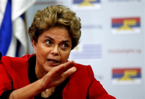 Dilma rousseff roht die amtsenthebung. Dilma Rousseff - Dilma Rousseff perde o mandato de ...