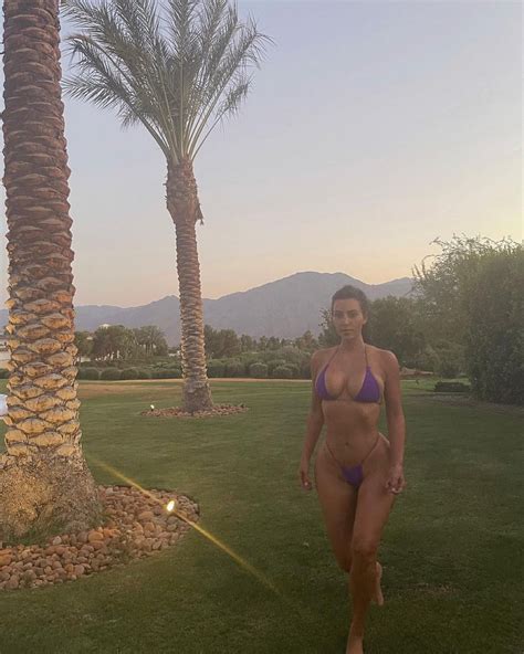 Kim Kardashian New Hot Pics In A Bikini 9 Photos The Fappening