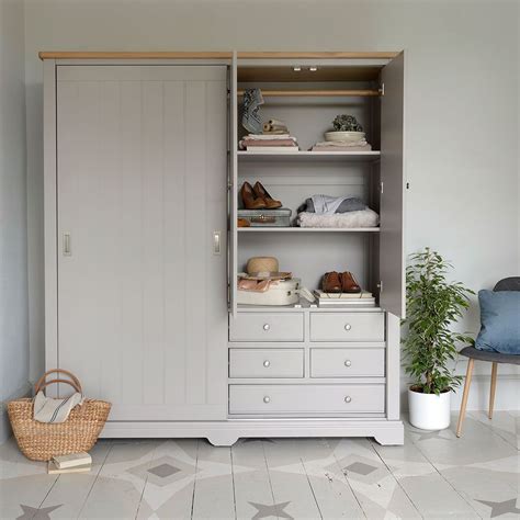 Fitted Wardrobes For Small Bedrooms Making The Most Of Your Space