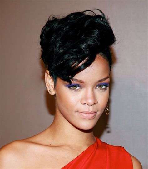 Rihannas Most Stunning Makeup Looks Well Never Get Over Rihanna
