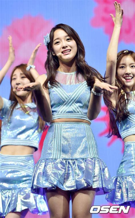 Netizens Claim That She S The Most Beautiful New Generation Idol Daily K Pop News Latest K