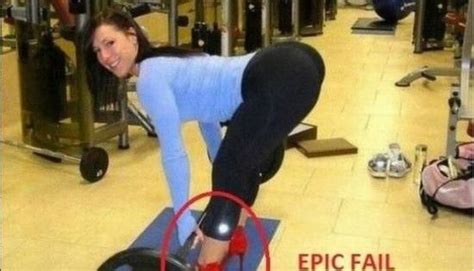 You Really Need To See These 22 Failed Selfies Gym Fail Gym Fitness