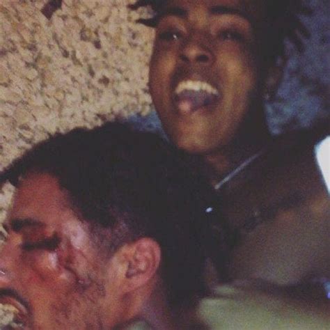 Jun 19, 2018 · the final picture of rapper xxxtentacion has emerged, with the image taken just minutes before he was gunned down in miami, florida, on monday. What is happening on this picture? Is he choking a dead ...