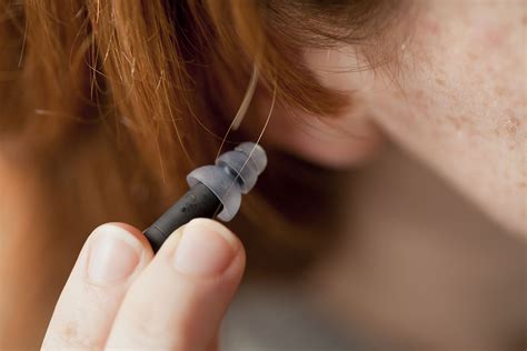 Stop Wearing Your Earphones The Wrong Way Wired