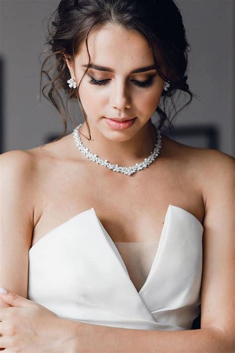 36 Bright Wedding Makeup Ideas For Brunettes Page 9 Of 13 Wedding Forward