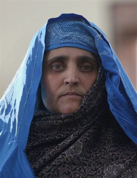 Pakistan Deports National Geographics Iconic ‘afghan Girl The
