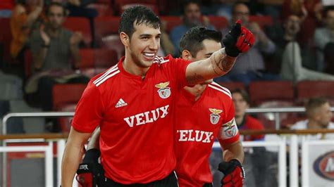 Dimanche 16 mai 2021 à 18:30. Benfica começa Liga Europeia com uma vitória - Hóquei em ...