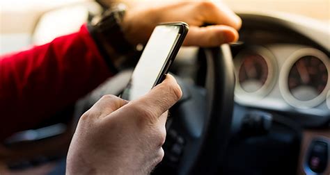 Texting While Driving Theres An Algorithm To Stop You Doing It