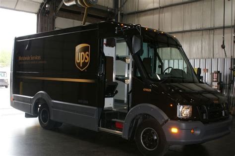 Brown Goes Green Ups Purchases 100 Ev Delivery Trucks For Its Next Gen