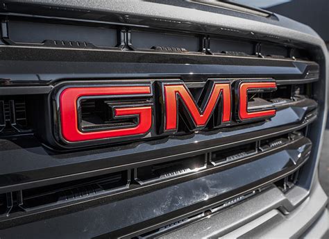 2021 Gmc Sierra Lifted Truck With A Bold Chrome Delete Vip Auto
