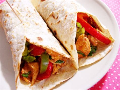 View the recipe and nutrition for fajita chicken wrap, including calories, carbs, fat, protein, cholesterol, and more. Chicken Fajitas Recipe | Spring Tomorrow