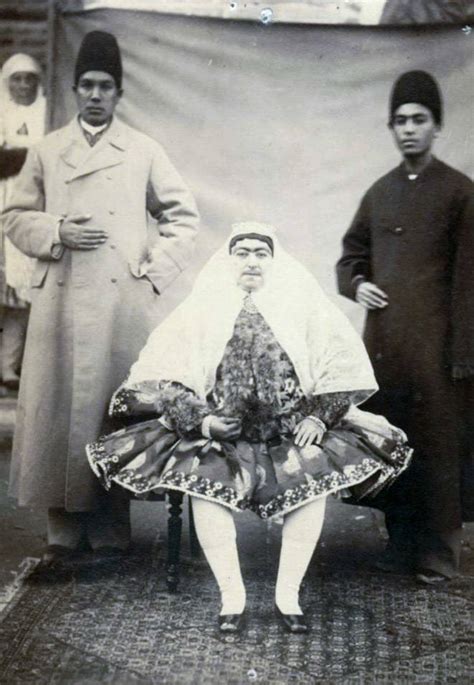 persian beauty standards were really… special 100 years ago… 9 pics
