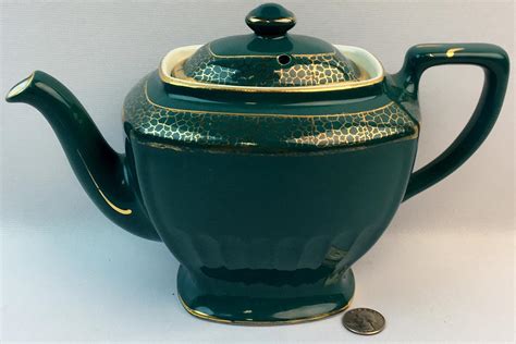 Lot Vintage C 1940 Hall Turquoise And Gold Teapot W Lid No 012