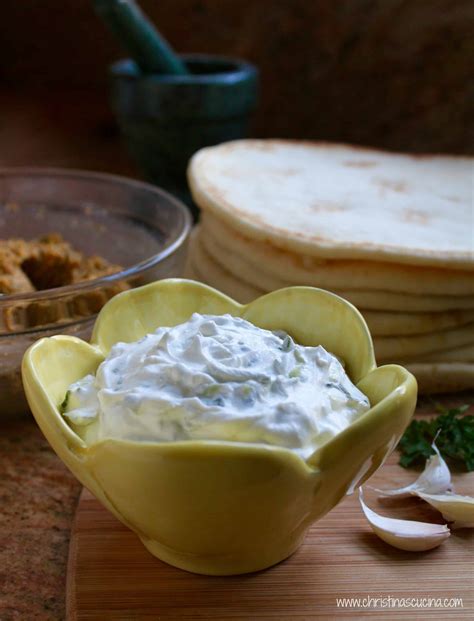 Easy Healthy Homemade Tzatziki Sauce Cucumber And Greek Yogurt Dip