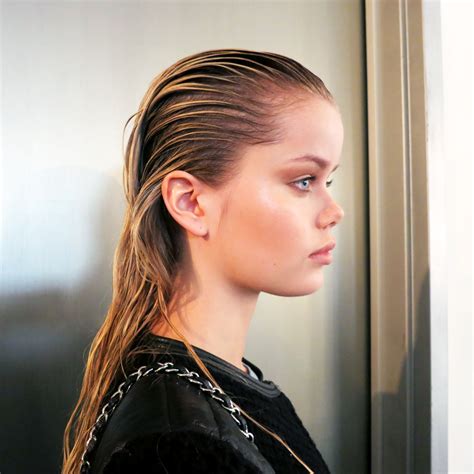 The Trick To Having Wet Hair All Day Into The Gloss