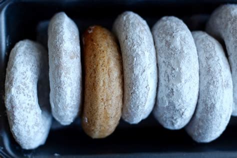 Baked Vegan Powdered Doughnuts The Conscientious Eater