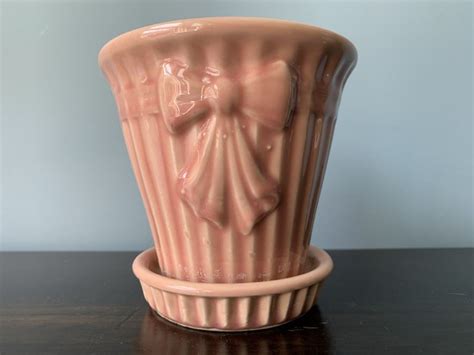 vintage shawnee pottery flower pot bow ribbon planter attached etsy shawnee pottery flower