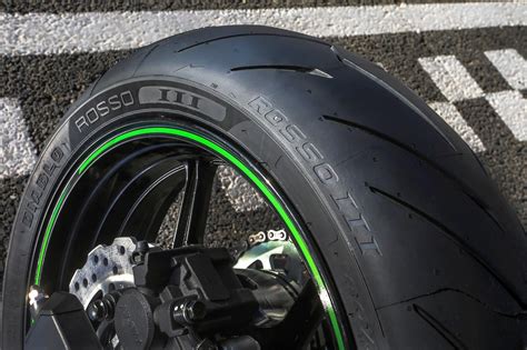 Pirelli Diablo Rosso III Test 2016 Motorrad Fotos ...