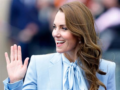 A Fan Broke This Unwritten Royal Protocol But Kate Middleton Was Totally Cool With It