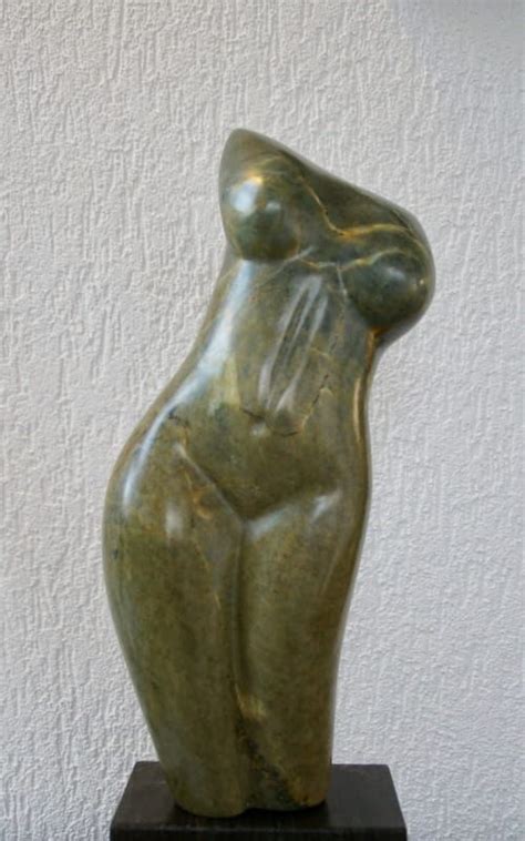 klik op onderstaande beelden om ze te vergroten stone sculpture sculpture art vase figures