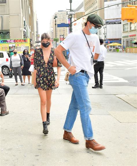 Jun 28, 2021 · kaia gerber has tapped into her photo archive to wish boyfriend jacob elordi a happy birthday. KAIA GERBER and Jacob Elordi Heading to Lunch in New York ...