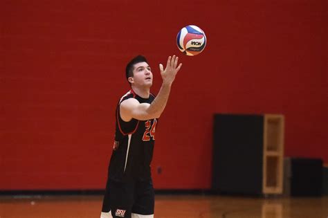 Gay Volleyball Player Builds Deep Bond With Team After Coming Out