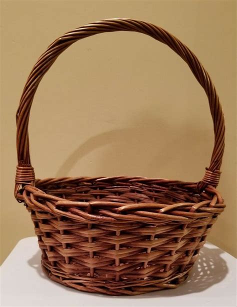10 natural 25cm large woven bamboo round wicker basket storage. Sturdy Decorative Golden Brown Woven Wicker Basket with ...