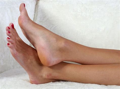 Big Feet Long Toes Footjob New Porn Photos