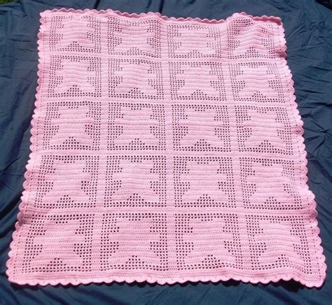 34 Elegant Free Filet Crochet Baby Blanket Patterns