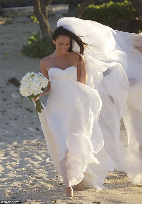Wallpaper World Megan Fox Bridal Dress Photos