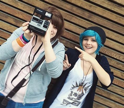 partners in time cosplays life is strange twili as chloe price and tonks as max caulfield