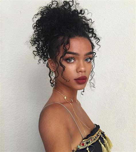 Here are some easy natural hairstyles you can do in whether you've lived your whole life embracing your natural hair or you are a new convert, there are. Easy Natural Hairstyles for Black Women (Trending in May 2021)