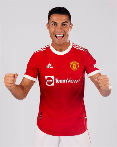 Manchester United Release Photos Of Cristiano Ronaldo Wearing New Kit