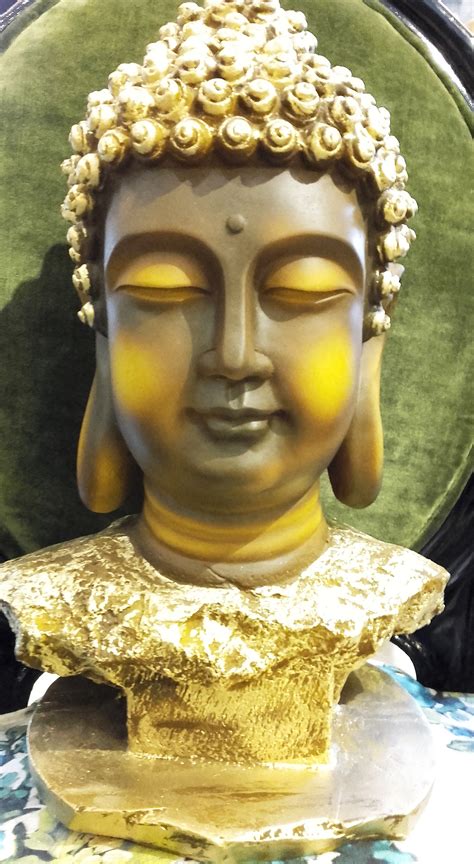 BUDDHA FACE GOLDEN
