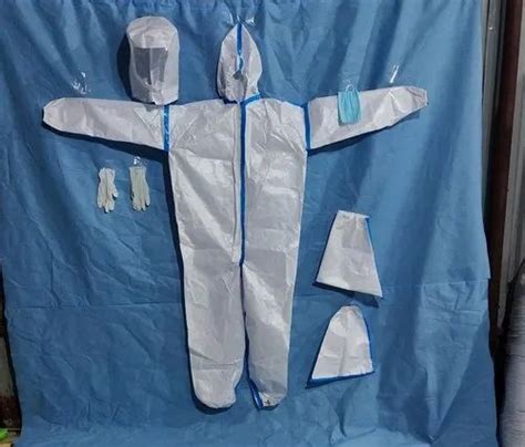 6 Feet Approx Disposable Sitra Approved Personal Protection Suit Covid